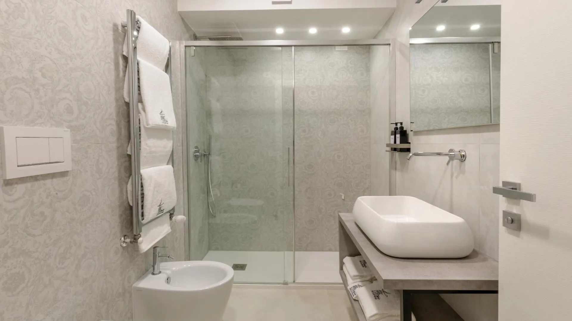 Cosmo Vatican Rooms Rome Guest house
